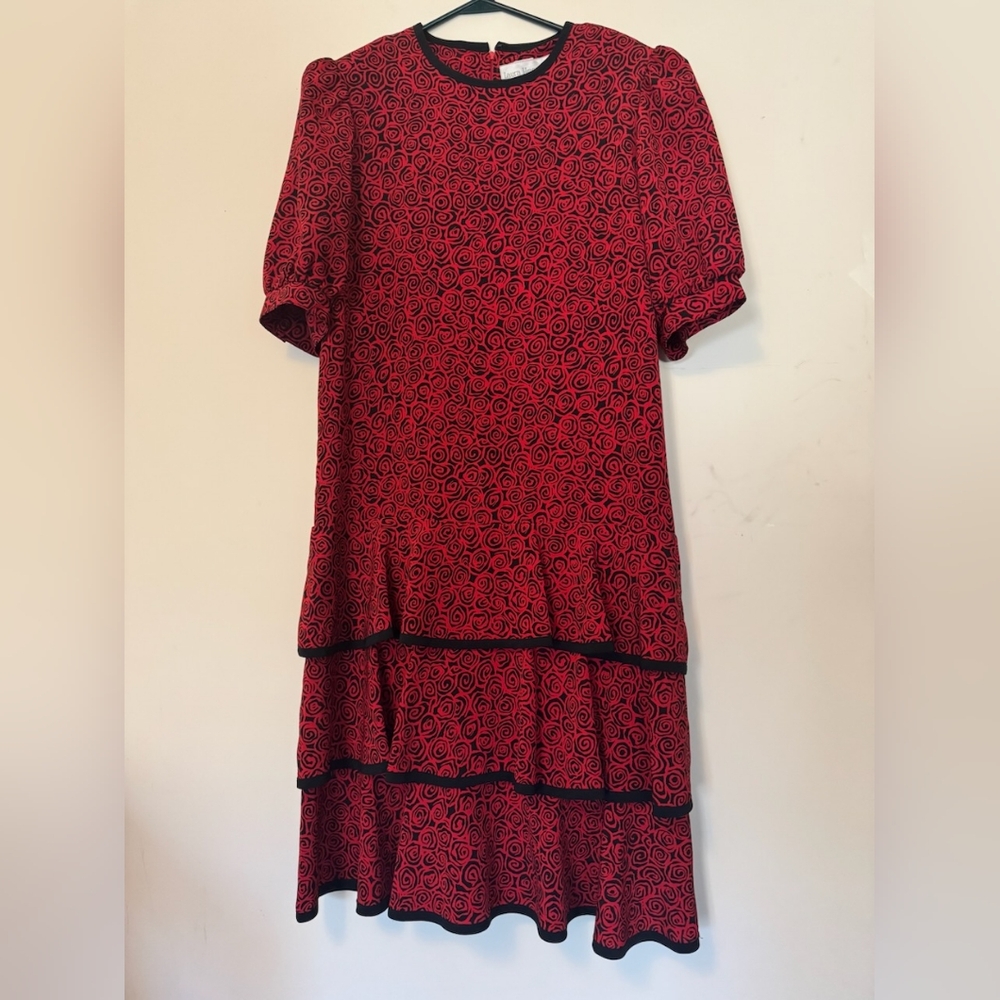 Elegant Red Patterned Dress